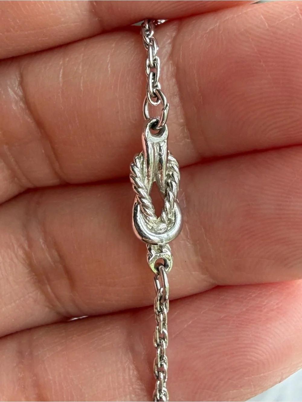 VINTAGE | AVON | Sailor Knot or Infinity Love Knot Design Chain 7 Inch Bracelet
